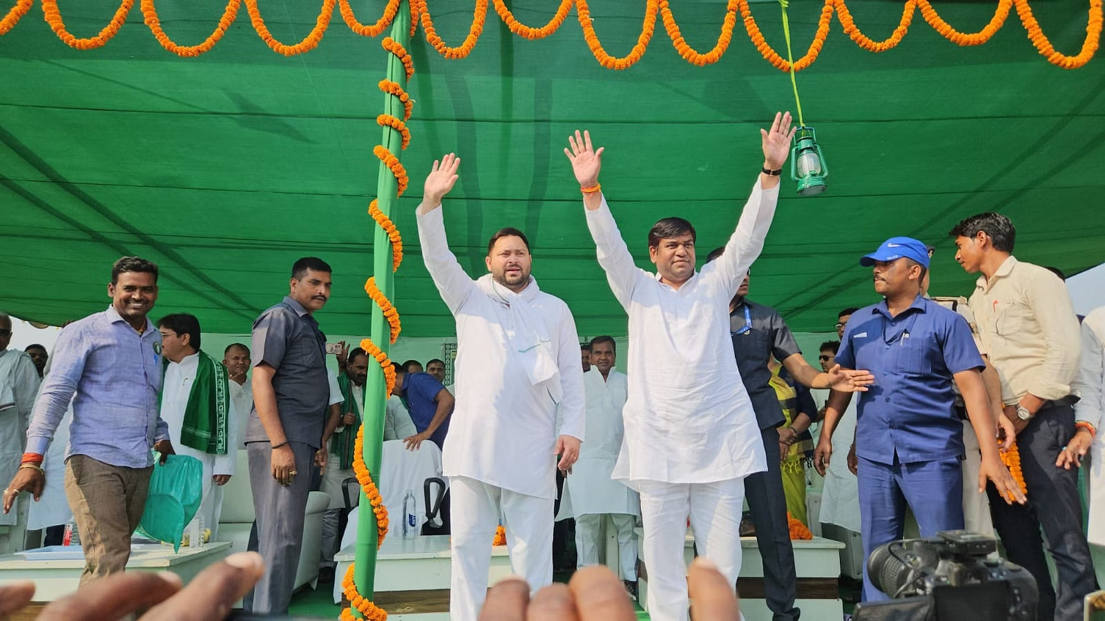 Lok Sabha Chunav: Marathon-election-meeting-of-Tejashwi-Yadav-and-Mukesh-Sahni
