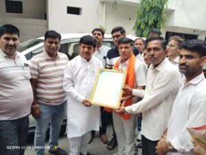 विश्व हिंदू महासंघ के प्रतिनिधि मंडल ने कौशल विकास राज्य मंत्री कपिल देव अग्रवाल जी से की भेंट